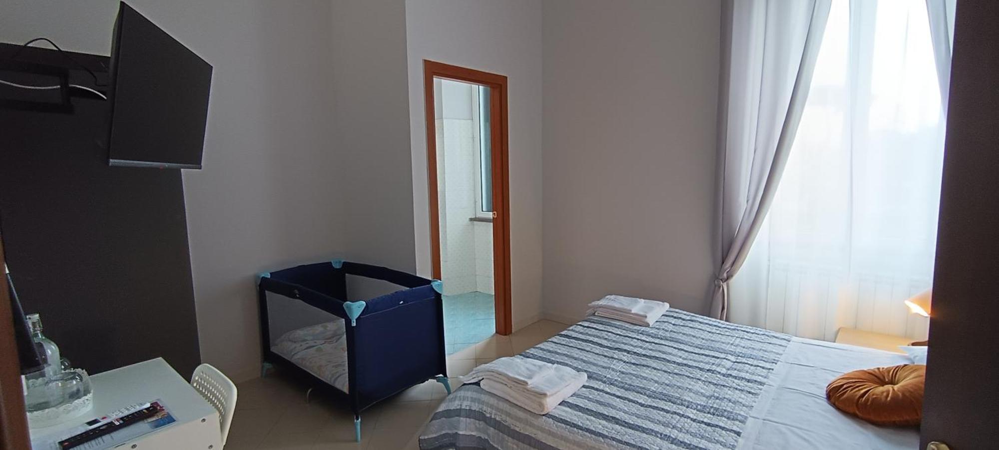 F.A.M. Rooms Чампино Екстериор снимка