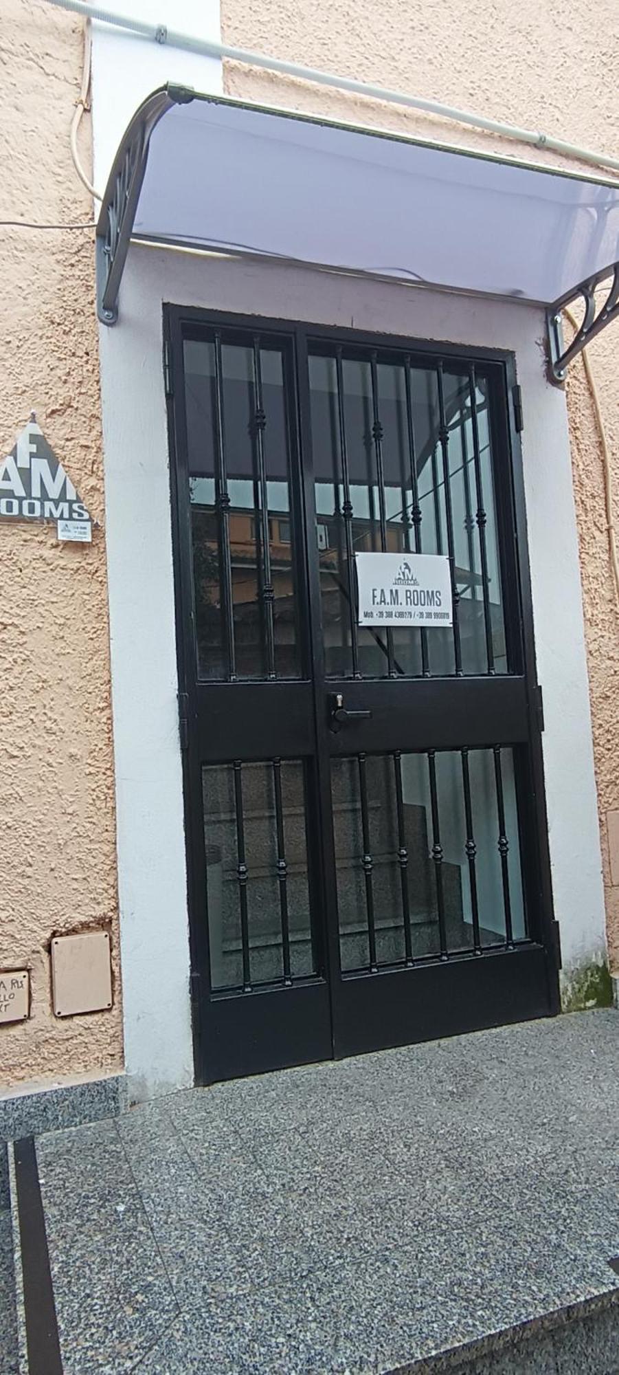 F.A.M. Rooms Чампино Екстериор снимка