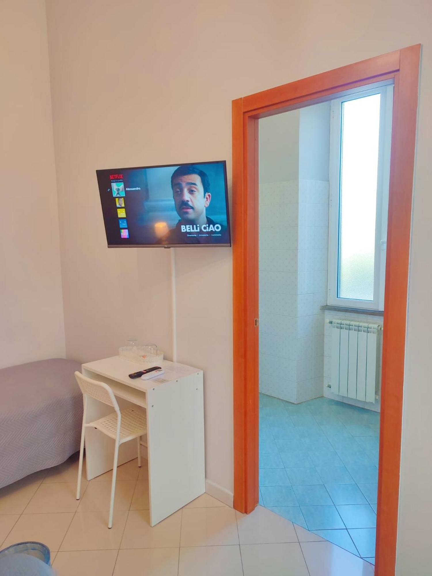 F.A.M. Rooms Чампино Екстериор снимка