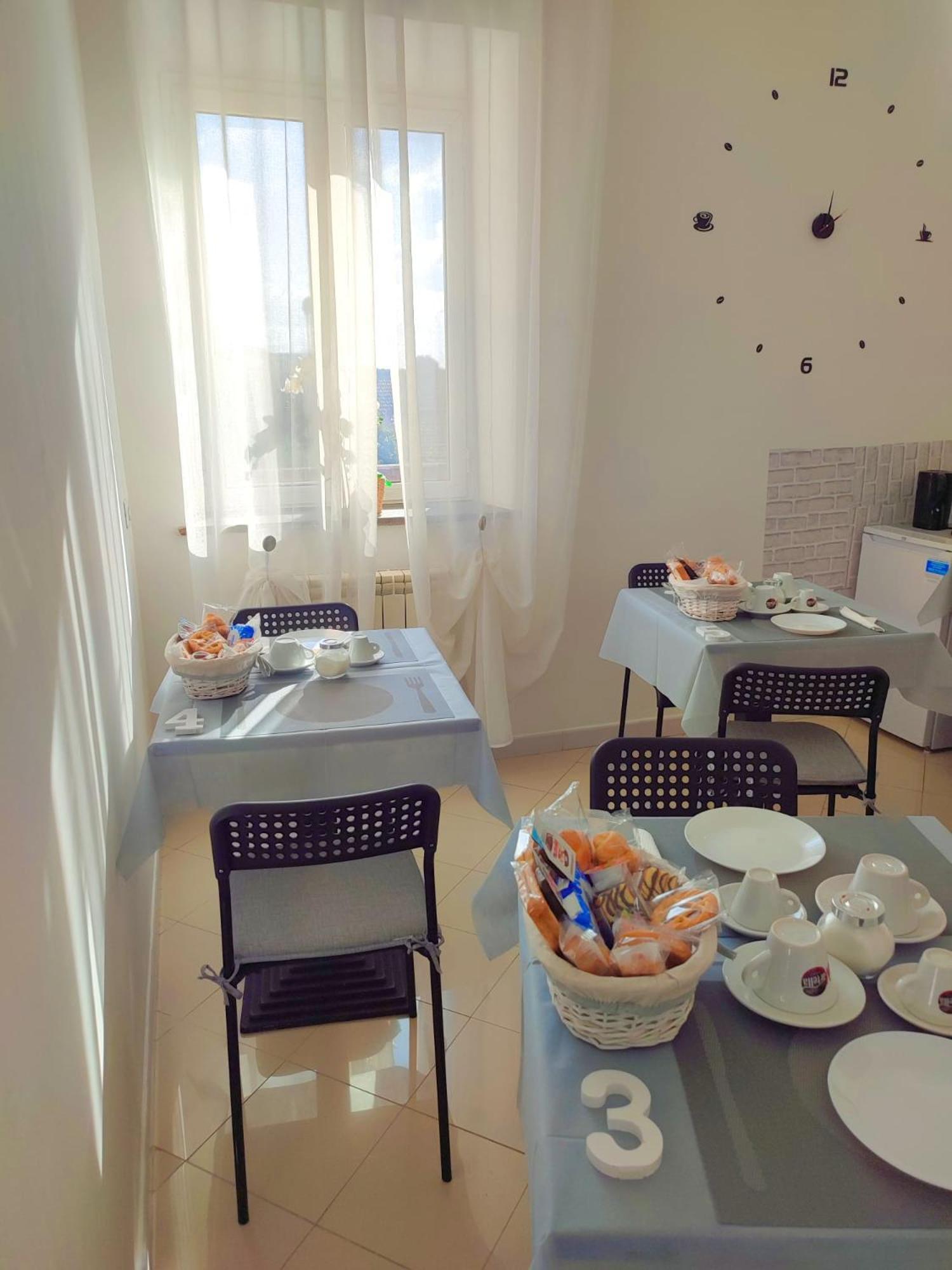 F.A.M. Rooms Чампино Екстериор снимка